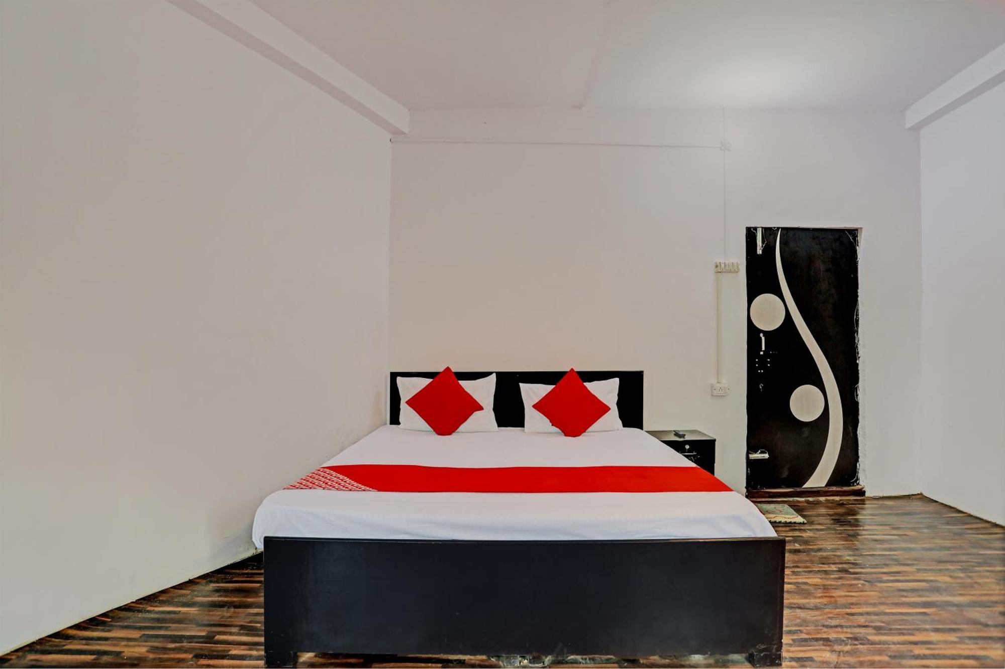 Hotel O Samrat Ghaziabad Eksteriør billede