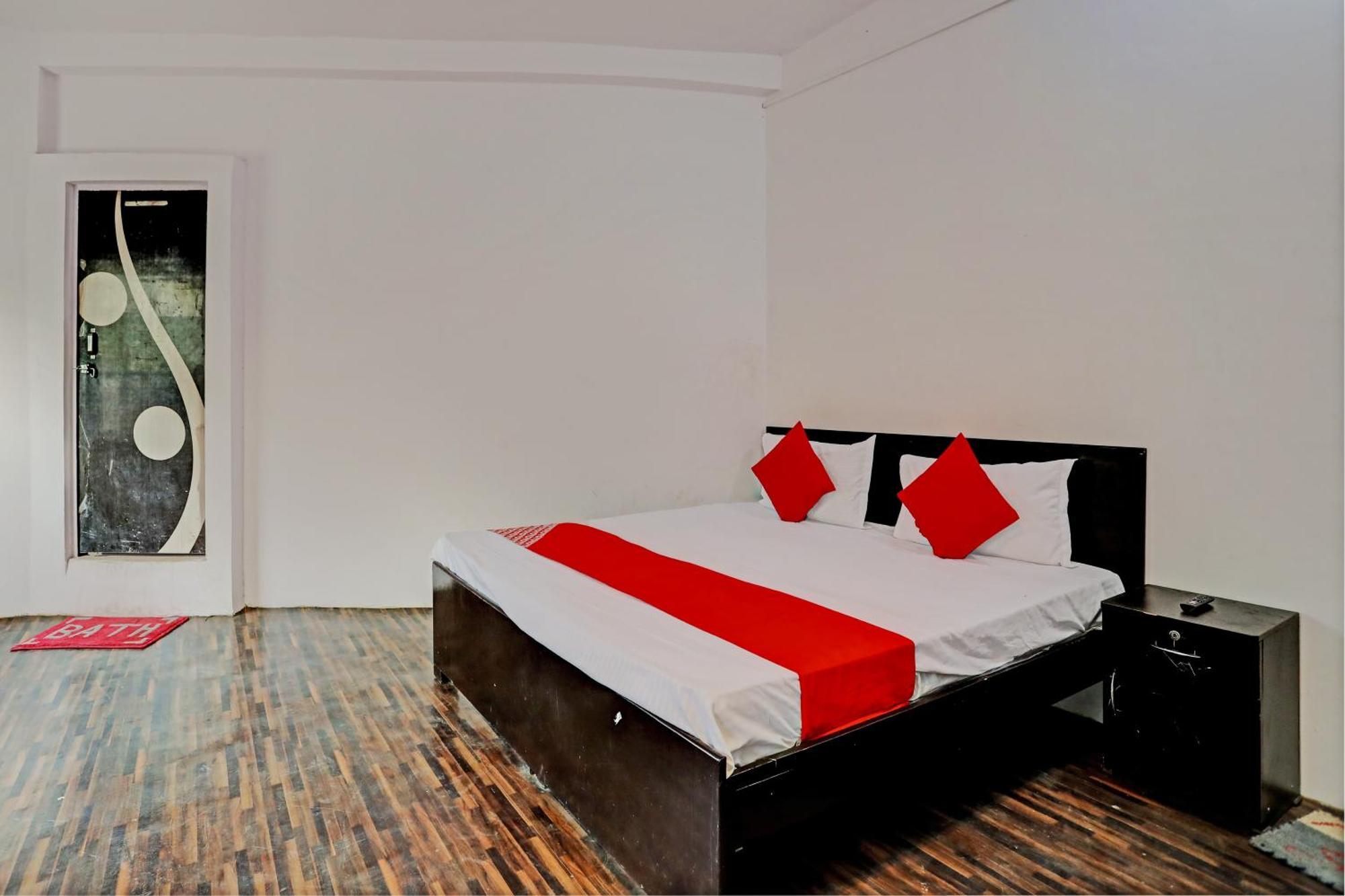 Hotel O Samrat Ghaziabad Eksteriør billede