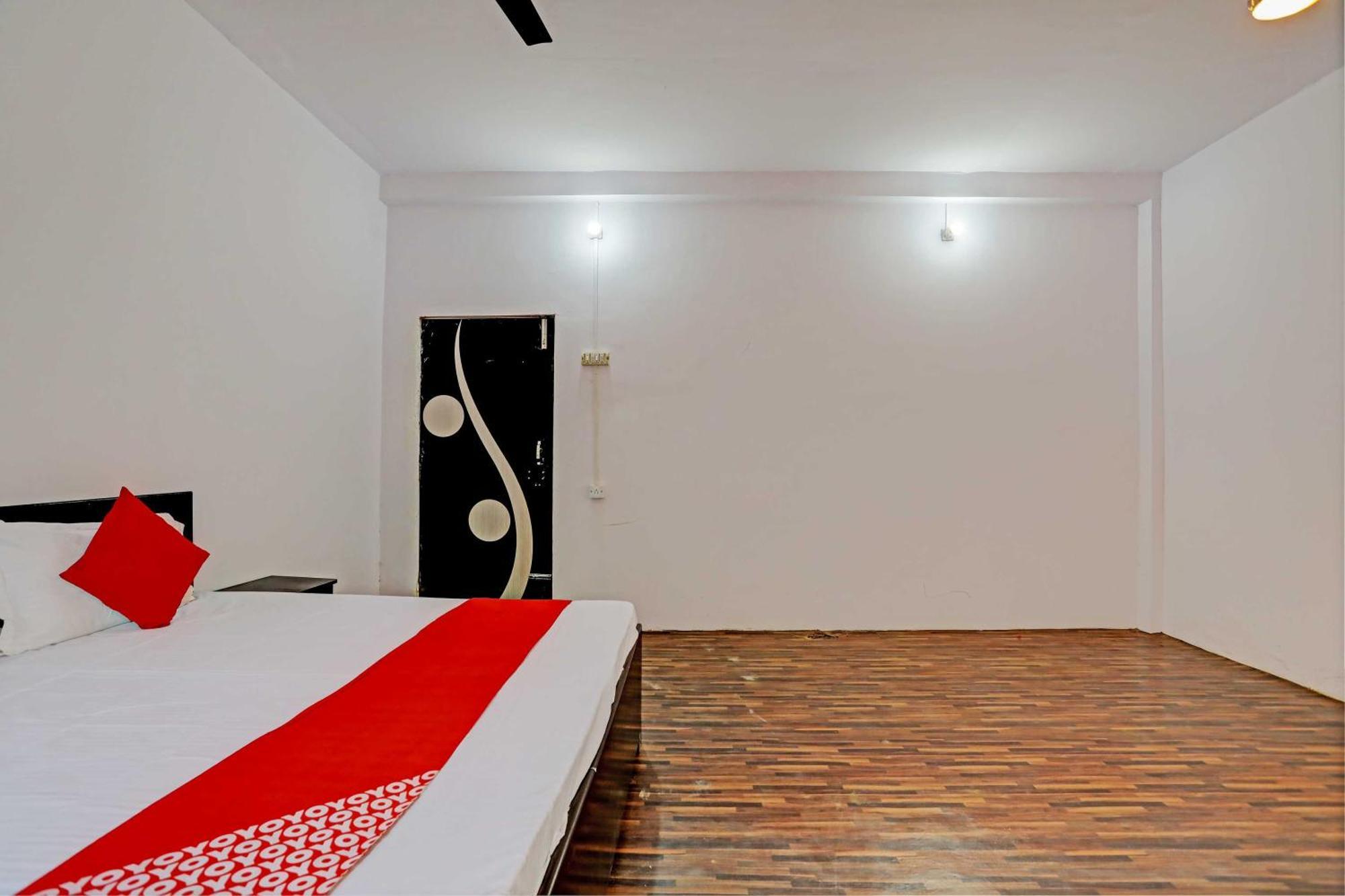 Hotel O Samrat Ghaziabad Eksteriør billede