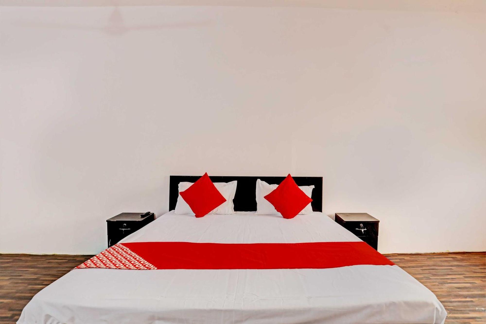 Hotel O Samrat Ghaziabad Eksteriør billede